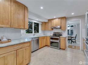 31643 37th Avenue SW, Federal Way WA 98023