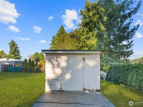 31368 13th Avenue S, Federal Way WA 98003