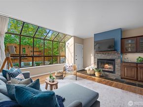 5932 Fauntleroy Way SW 4, Seattle WA 98136