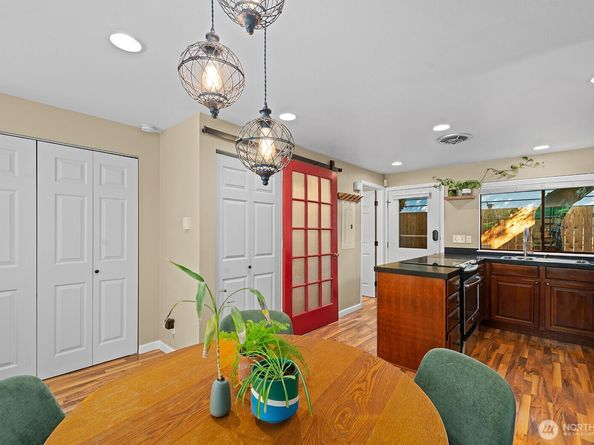 5932 Fauntleroy Way SW 4, Seattle WA 98136