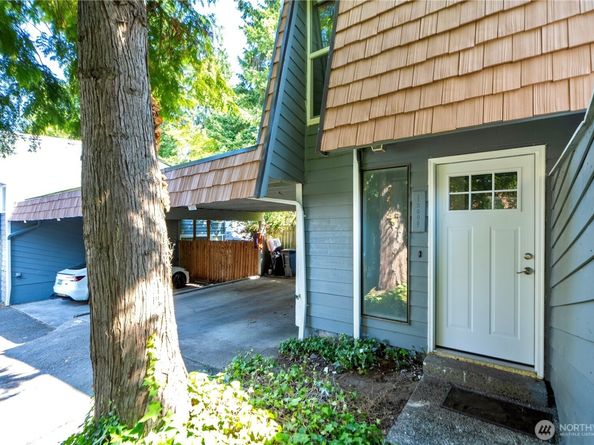 12605 SE 42nd st 605, Bellevue WA 98006