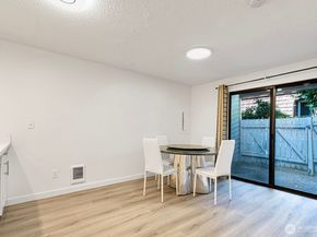 12605 SE 42nd st 605, Bellevue WA 98006