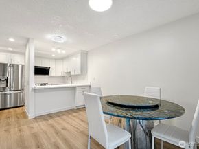 12605 SE 42nd st 605, Bellevue WA 98006