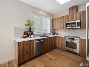 10120 NE 185th Street A, Bothell WA 98011