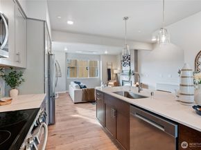 14424 Madison Way G1, Lynnwood WA 98087