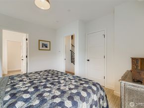 3649 Francis Avenue N A, Seattle WA 98103