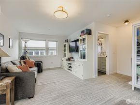 3649 Francis Avenue N A, Seattle WA 98103