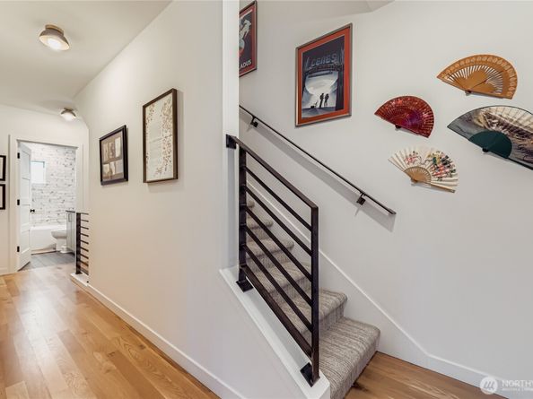 3649 Francis Avenue N A, Seattle WA 98103