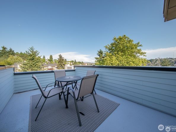 3649 Francis Avenue N A, Seattle WA 98103