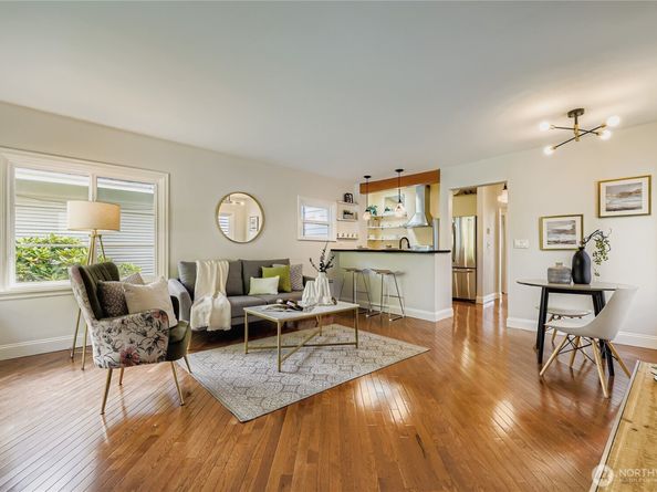 359 N 75th Street, Seattle WA 98103
