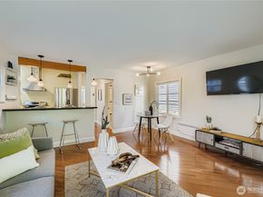 359 N 75th Street, Seattle WA 98103