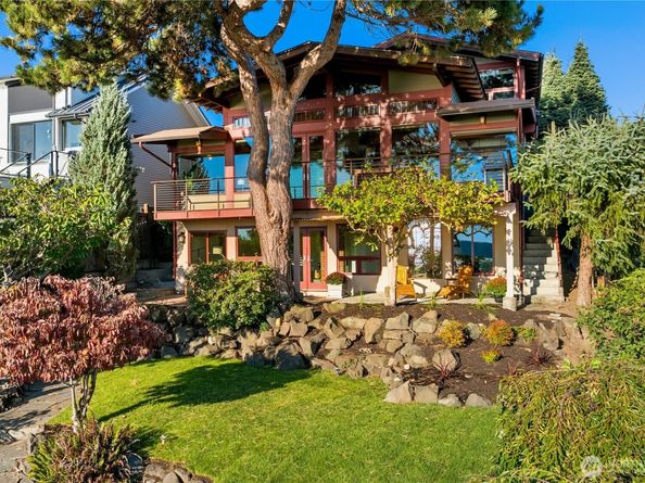 10819 44th Avenue SW, Seattle WA 98146