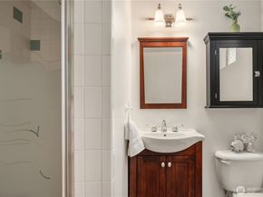 10819 44th Avenue SW, Seattle WA 98146
