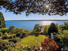 10819 44th Avenue SW, Seattle WA 98146