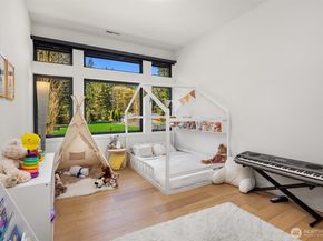 20300 166th Avenue NE, Woodinville WA 98072