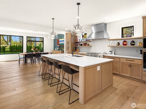 20300 166th Avenue NE, Woodinville WA 98072