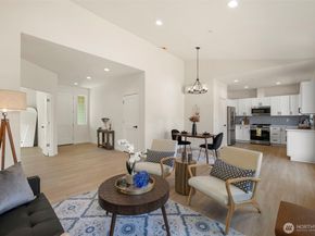 10925 6th Avenue W B, Everett WA 98204