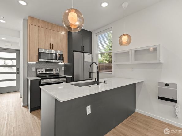 826 NW 52nd Street C, Seattle WA 98107