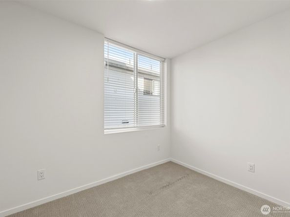 826 NW 52nd Street C, Seattle WA 98107