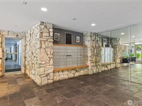 1740 Melrose Avenue 203, Seattle WA 98122