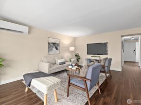 1740 Melrose Avenue 203, Seattle WA 98122