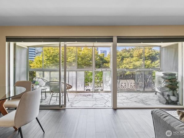 1740 Melrose Avenue 203, Seattle WA 98122