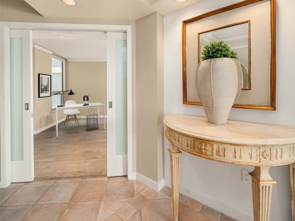 2000 1st Avenue 604, Seattle WA 98121