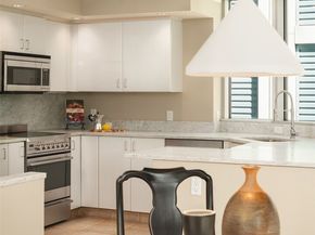 2000 1st Avenue 604, Seattle WA 98121