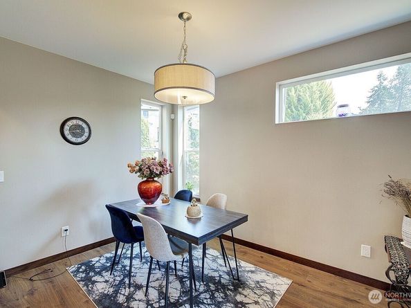 17819 19th Avenue W, Lynnwood WA 98037