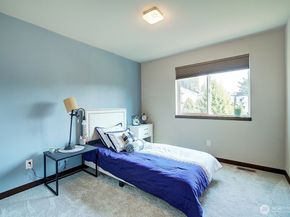 17819 19th Avenue W, Lynnwood WA 98037