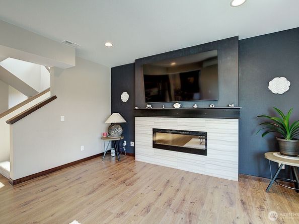 17819 19th Avenue W, Lynnwood WA 98037