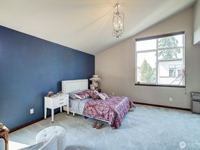 17819 19th Avenue W, Lynnwood WA 98037