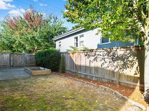 822 24th Avenue, Seattle WA 98122