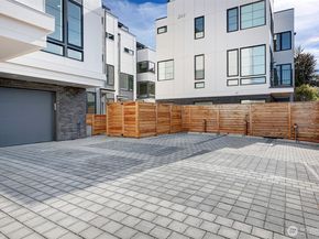 1301 D 31st Avenue S, Seattle WA 98144