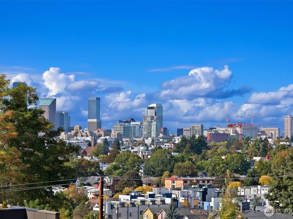 1301 D 31st Avenue S, Seattle WA 98144