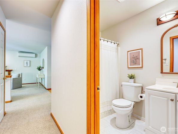 20791 Nachant Drive NE, Indianola WA 98342