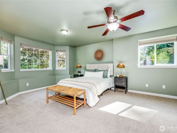 20791 Nachant Drive NE, Indianola WA 98342