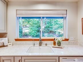 20791 Nachant Drive NE, Indianola WA 98342