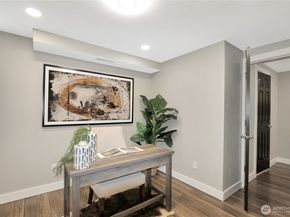 1533 18th Avenue S 5, Seattle WA 98144