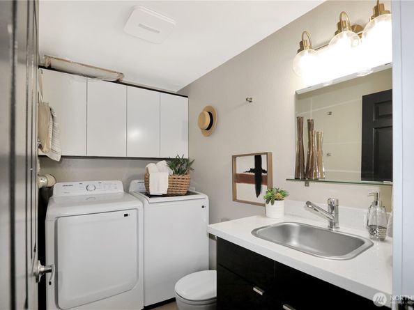 1533 18th Avenue S 5, Seattle WA 98144