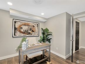 1533 18th Avenue S 5, Seattle WA 98144