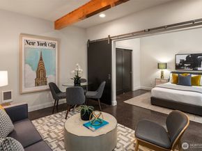 5249 36th Avenue NE, Seattle WA 98105