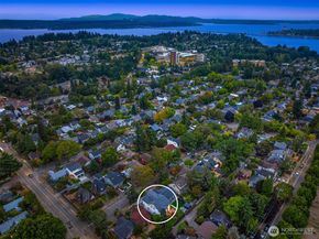 5249 36th Avenue NE, Seattle WA 98105