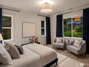 5249 36th Avenue NE, Seattle WA 98105