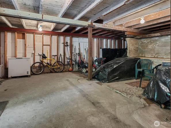 10320 SW Cove Road, Vashon WA 98070