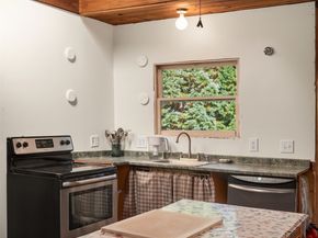 10320 SW Cove Road, Vashon WA 98070