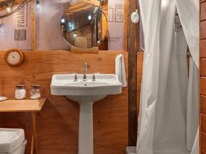 10320 SW Cove Road, Vashon WA 98070