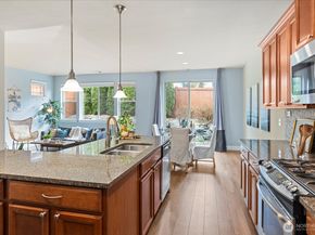1532 145th Place SW A, Lynnwood WA 98087