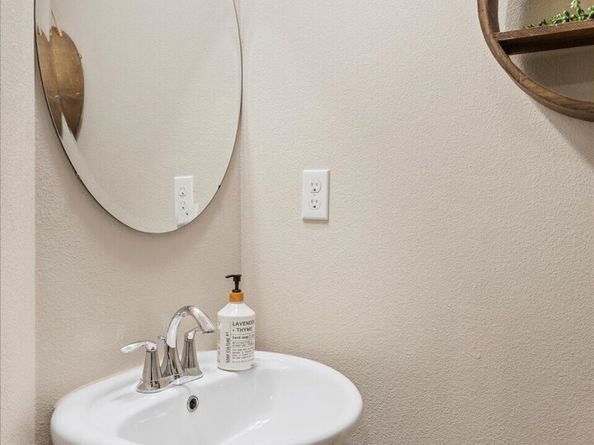 1532 145th Place SW A, Lynnwood WA 98087