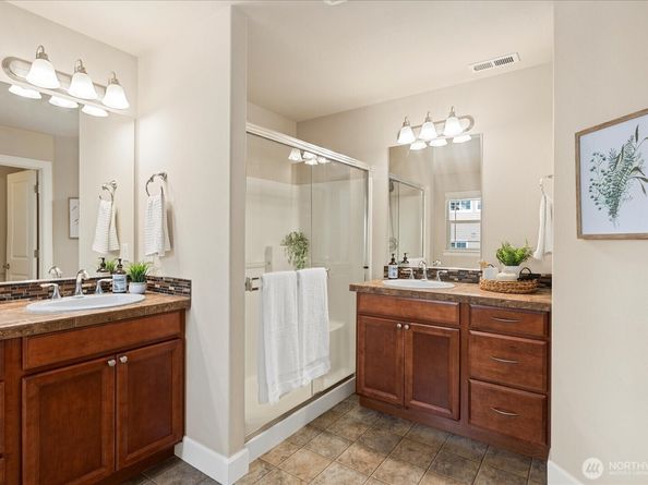 1532 145th Place SW A, Lynnwood WA 98087